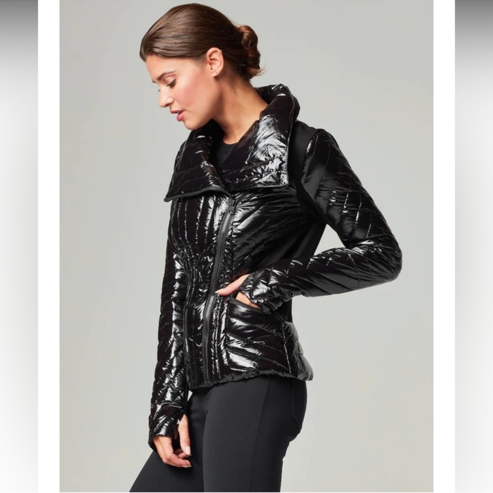 BLANC NOIR Motion Panel Down Puffer Jacket Black